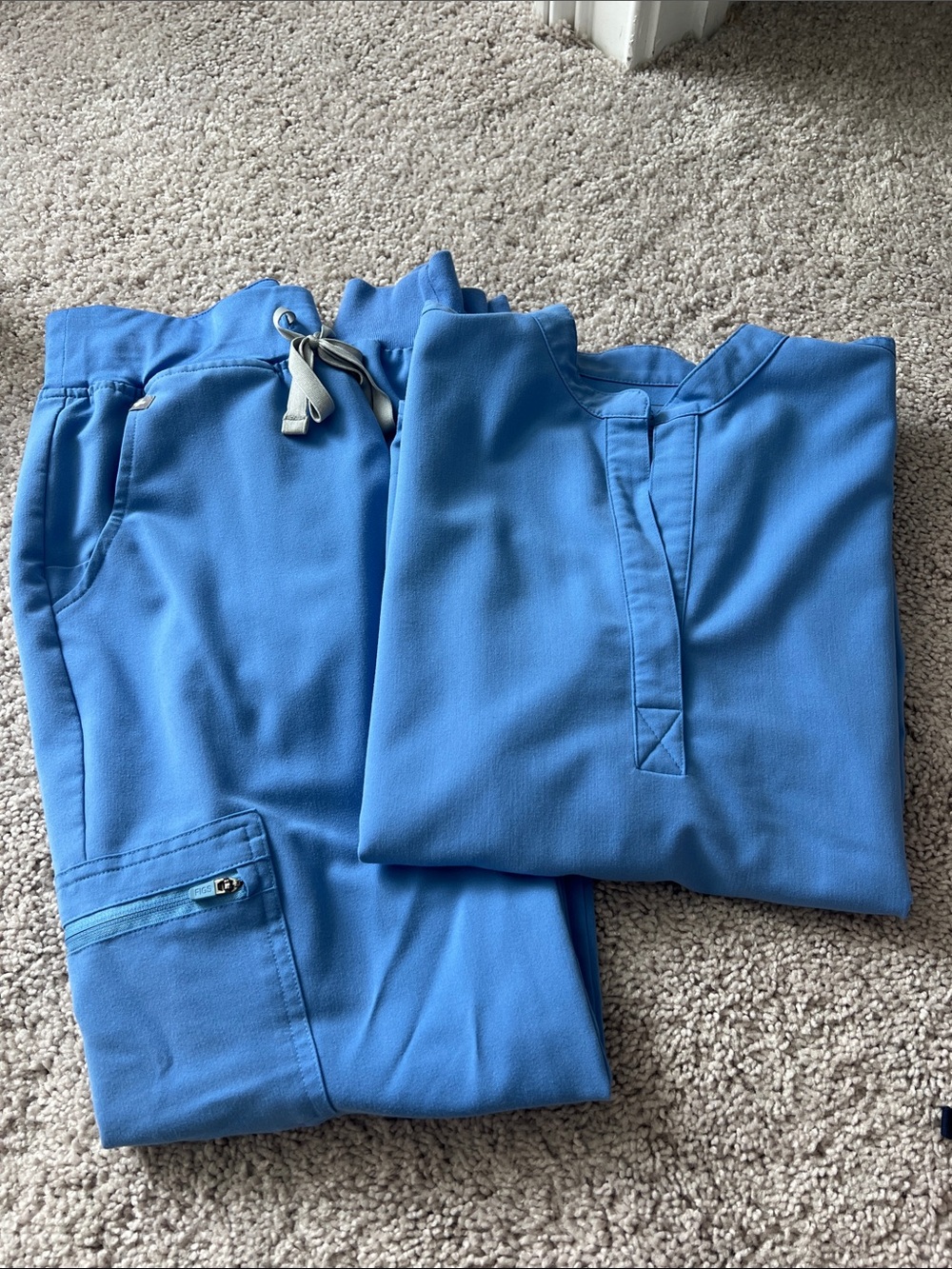 FIGS Scrubs Ceil Blue 2Pc Set - Picture 3 of 3